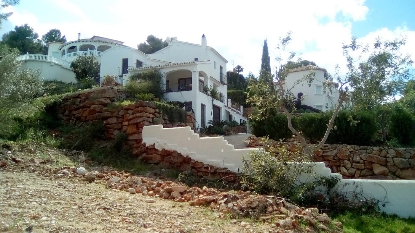 Parcela edificable a la venta en Urbanización La Sella