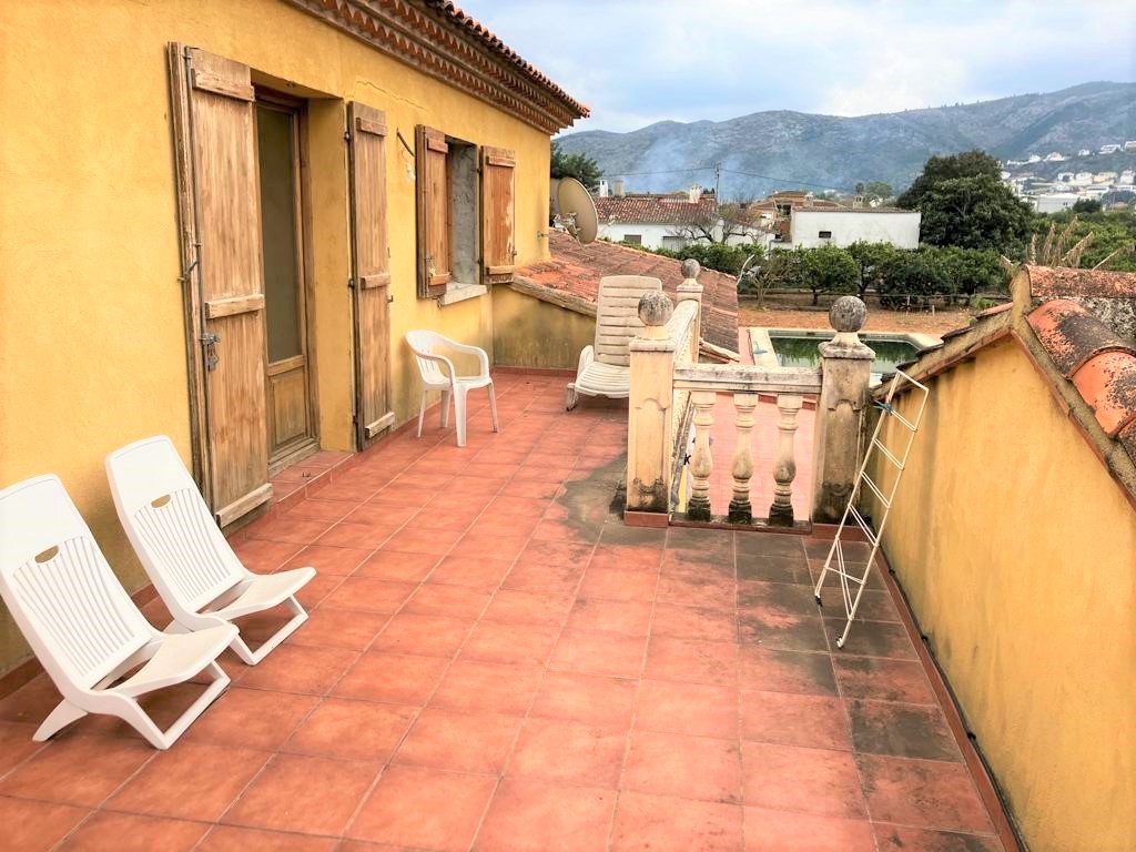 Chalet independiente en Pedreguer